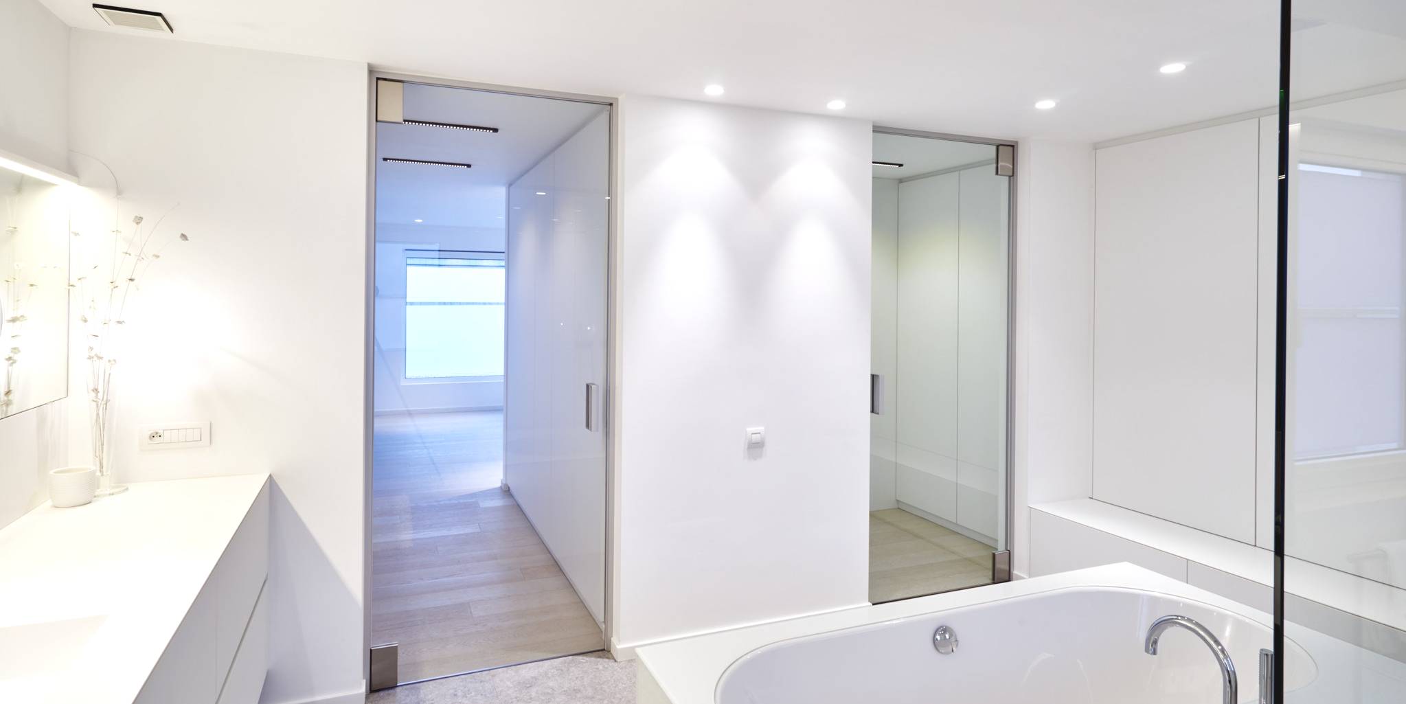 glazen binnendeuren plaatsen